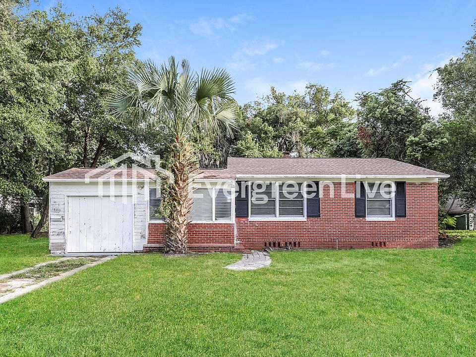 1st image of 8258 Lexington Dr