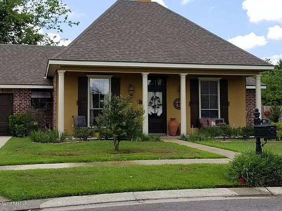 2nd image of 207 Clear Lake Dr