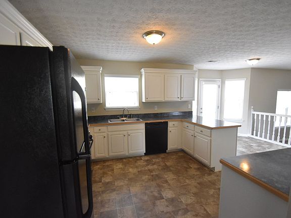 5th image of 7623 Green Springs Dr