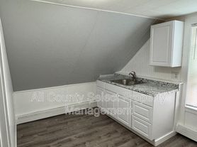 7 Spring Street Ct, Peabody, MA