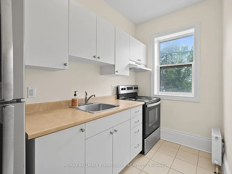 135 Concord St S #3 — Photo 16