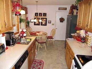 3rd image of 4 Dorlon Dr