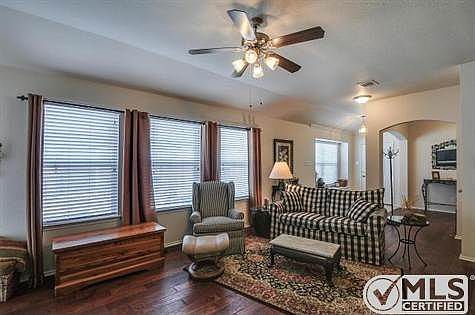 4th image of 2419 Ravenwood Ct