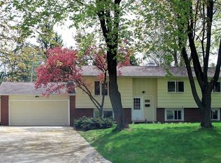 2029 Rae Ln, Madison, WI 53711