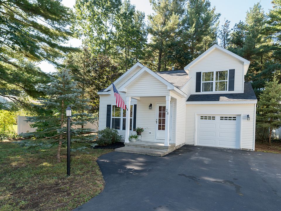 1st image of 28 Skylark Dr