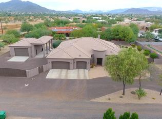612 W Los Carrales Dr, Phoenix, AZ 85086