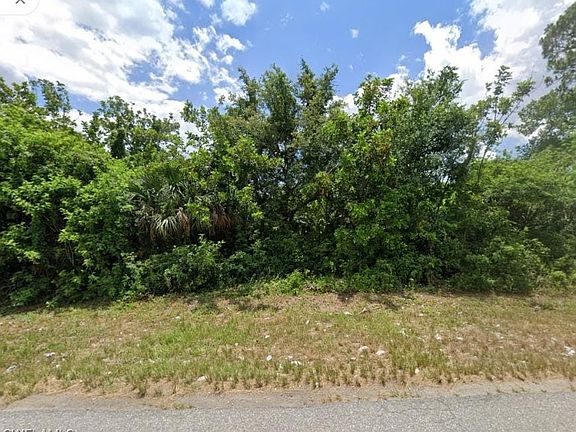 2nd image of 302 Harrison Dr