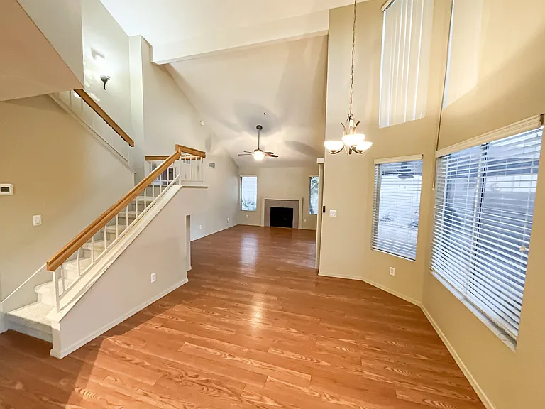 9276 E Sutton Dr — Photo 2