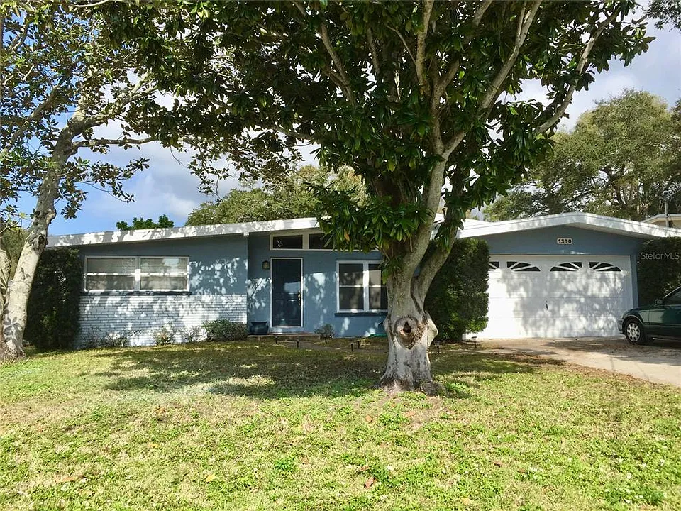 1390 Satsuma St