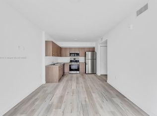 175 NW 160th St #111, North Miami Beach, FL 33169