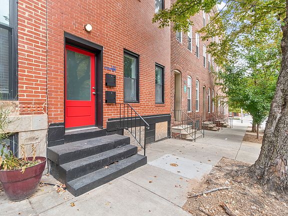 3rd image of 320 E Lanvale St #1