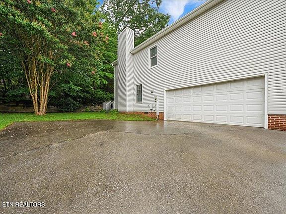 2nd image of 1240 Hearthstone Ln