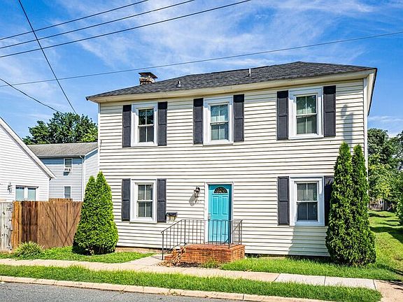2nd image of 407 Hawke St