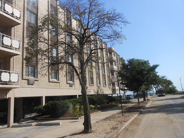 1st image of 2772 E 75th St #S4j