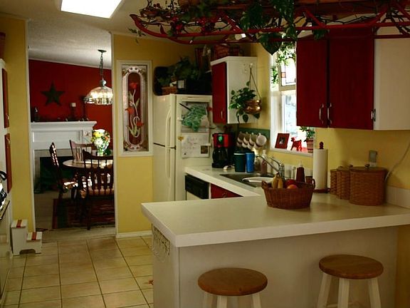 Cozy kitchen snack bar