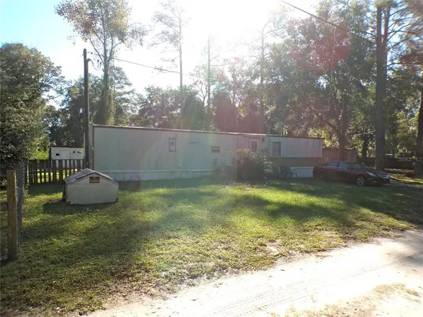 2735 NE 147th Ct, Silver Springs, FL 34488