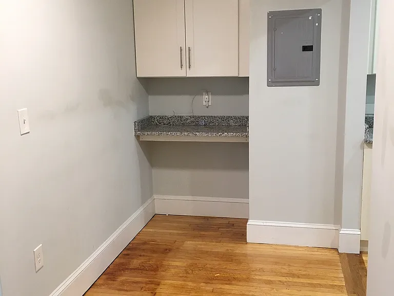 51 Seaverns Ave #6 — Photo 8