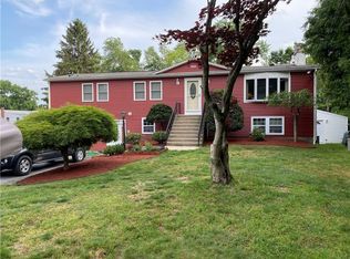 200 Myette St, Woonsocket, RI 02895