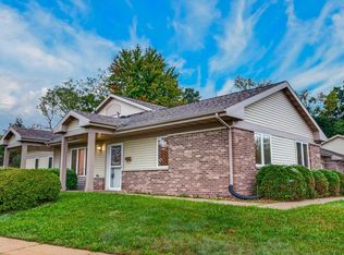270 Meadow Ln, Poynette, WI 53955