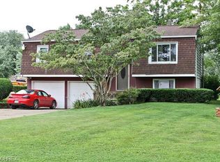 2460 Griffith Dr, Cortland, OH 44410