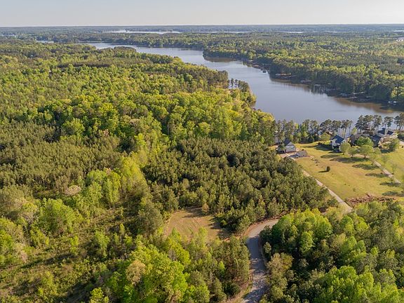 5th image of W Bend Dr