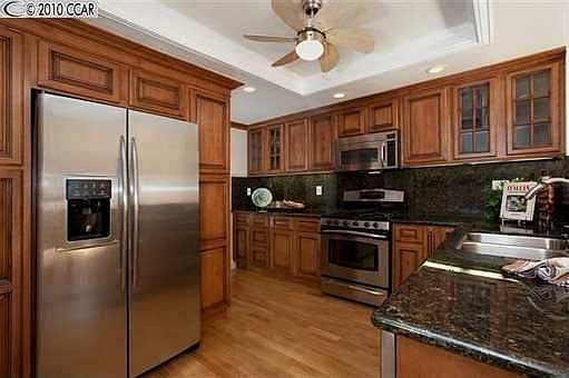 2nd image of 146 Alamo Square Dr