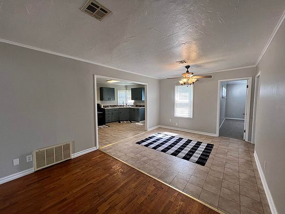 3rd image of 1709 S Hudson Dr