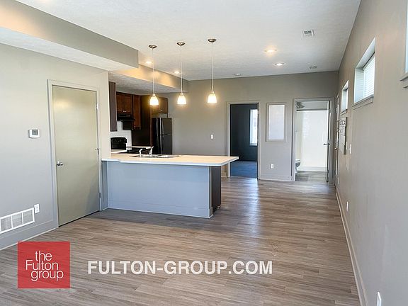 3rd image of 452 4th St NW #2