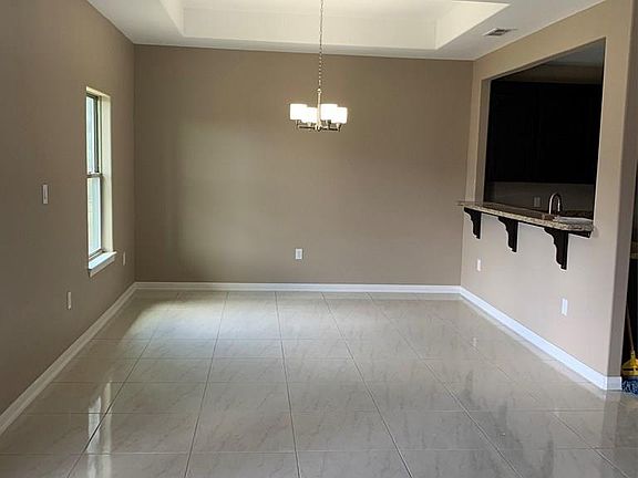 5th image of 7032 Heritage Oak Dr