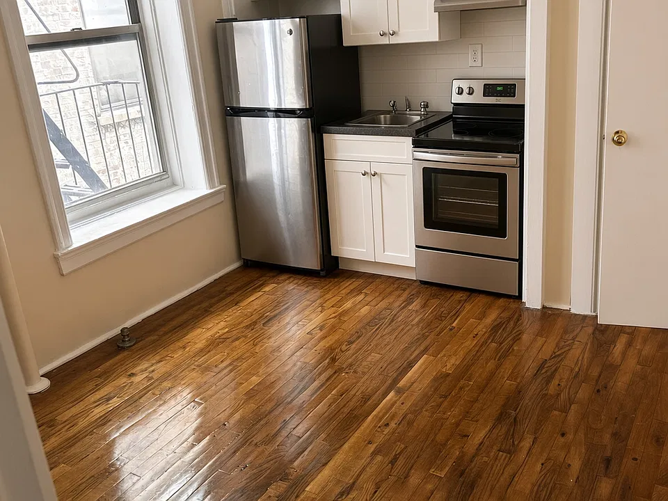 2 W 120th St #3M