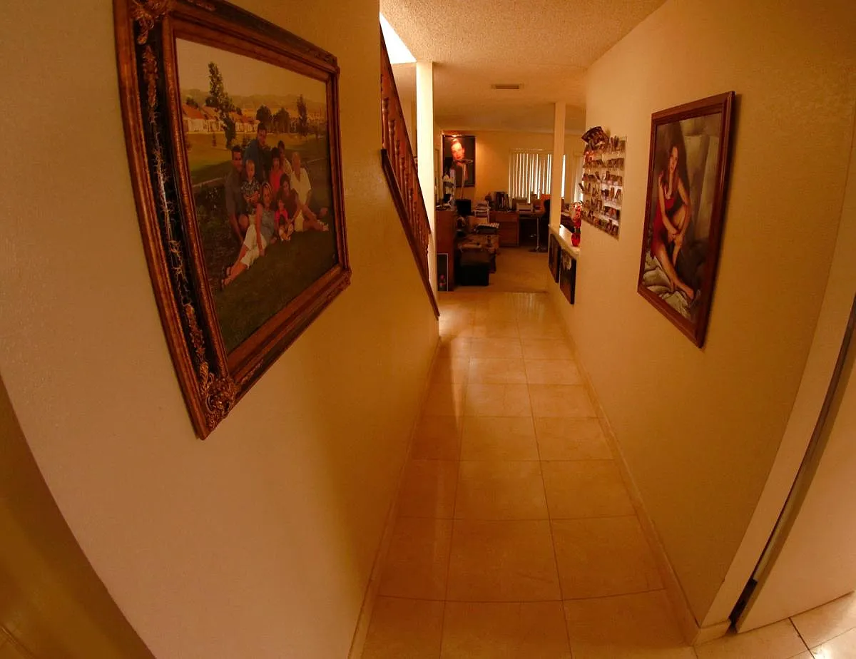 5 bed, 2150 sqft, $650 — Photo 3