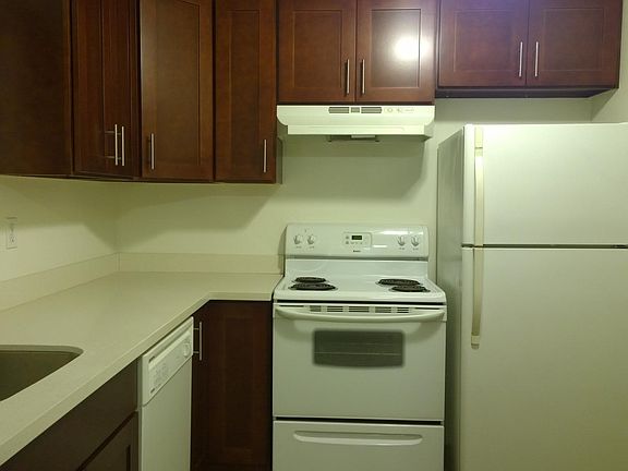 4th image of 14603 NE 3rd St