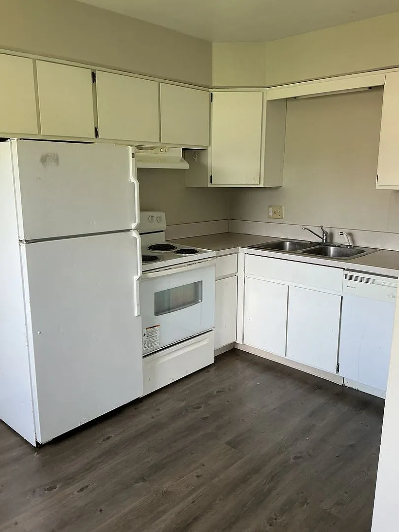 Wilshire Apartments (Wilshire 23 LLC) — Photo 3