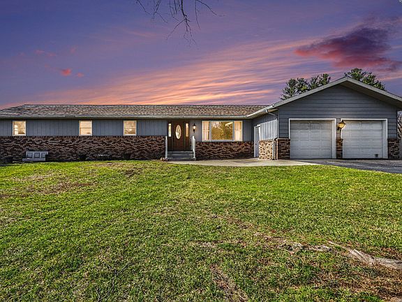 2nd image of 27667 Northland Dr