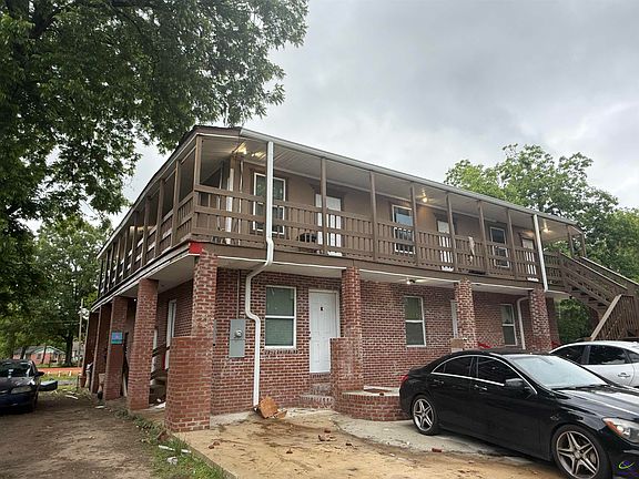3rd image of 1011 Pine St