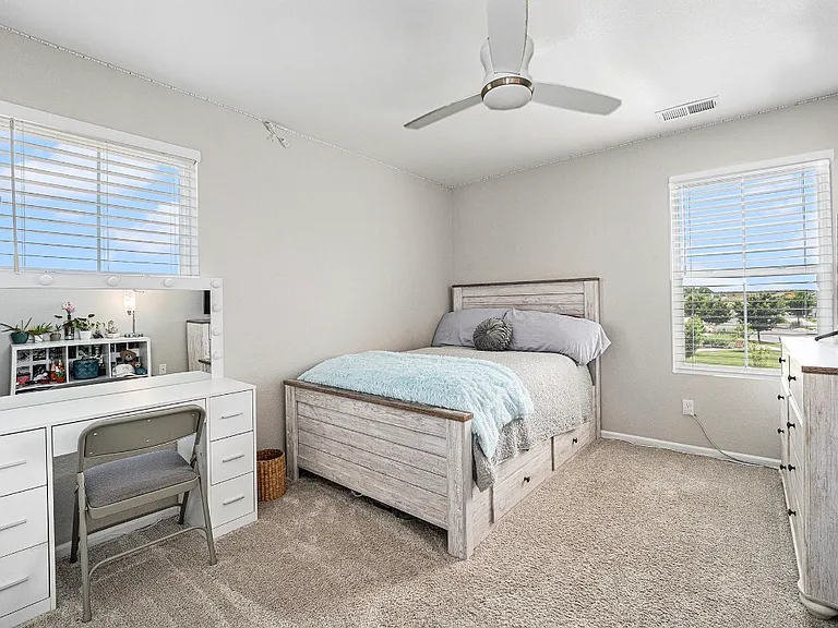 731 Shooting Star Way — Photo 18
