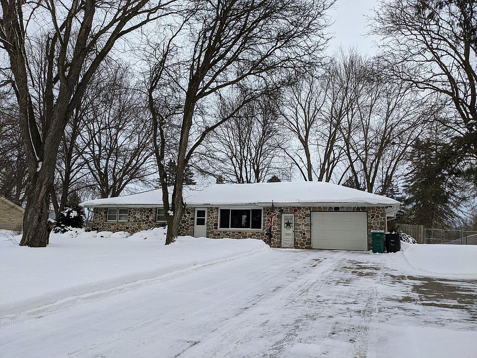 2nd image of W204N5822 Lannon Rd