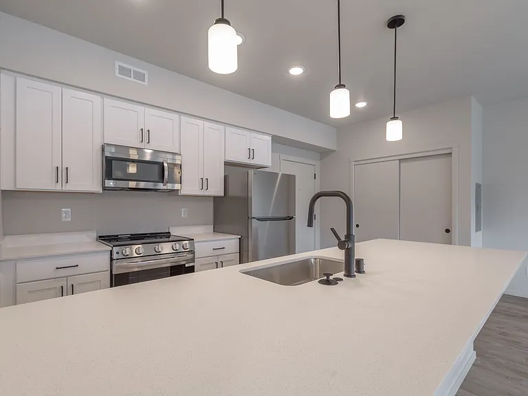 4202 NE Morrow Rd — Photo 5