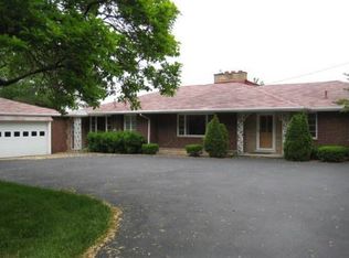 27833 Elba Dr, Grosse Ile, MI