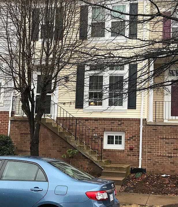1st image of 20365 Charter Oak Dr