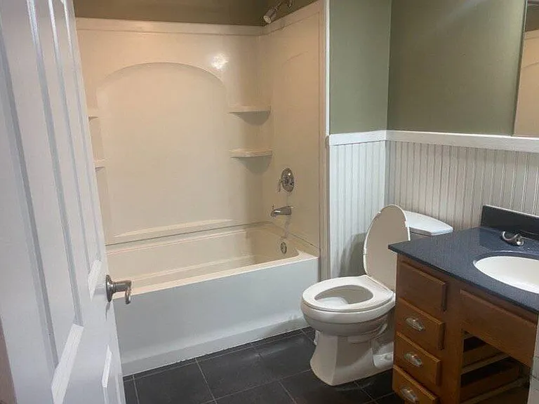 4-6 Sheridan Ave #2A — Photo 14