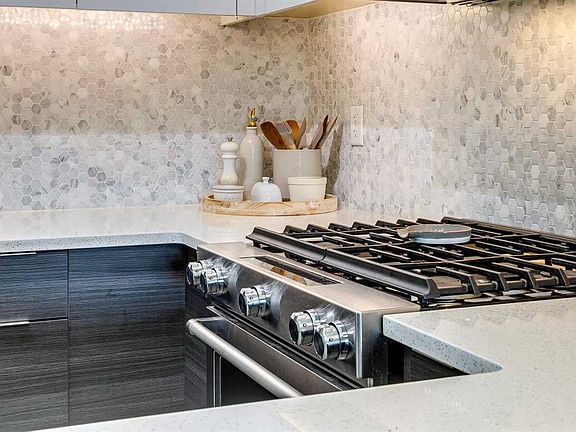 3rd image of 95 Burma Star Rd SW #3204