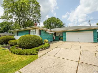 152 Greentree Rd, Tonawanda, NY 14150