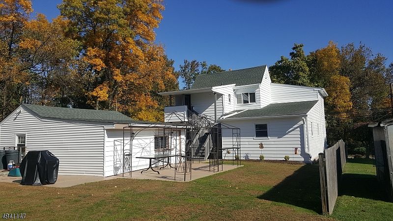 2nd image of 83 Shepherds Ln