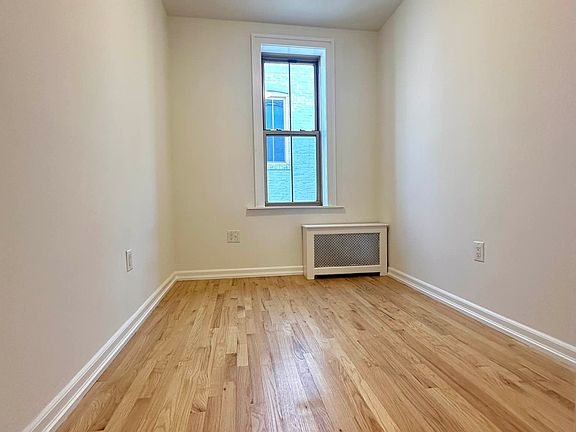 2nd image of 402 E 65th St APT 6D