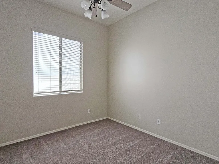 13588 W Alvarado Dr — Photo 23
