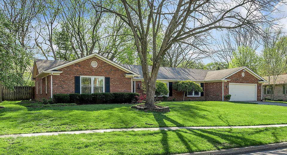 1st image of 640 Teak Wood Dr