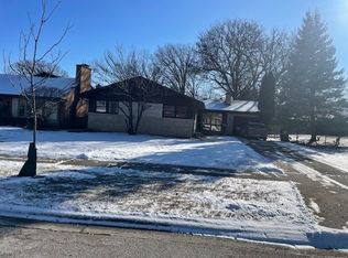 3003 Virginia St, Park Ridge, IL 60068