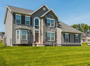 190 Quartz Ridge Dr, York, PA 17408