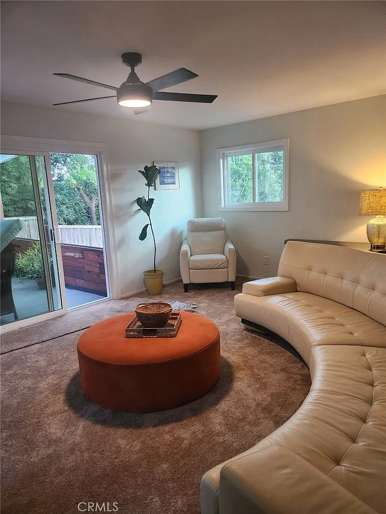 2 bed, 1264 sqft, $3,700 — Photo 4
